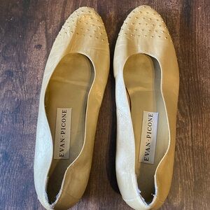 Evan Picone Gold Leather flats with Brad accents on toes size 9M